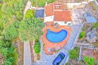 Cortijo El Majito - Rooftop Pools