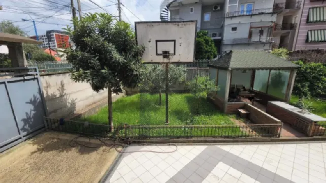 Kalpazo Tirana Vila 313