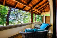 Casa Blue Lagoon. Tamarindo Beach front house with 3 bedrooms
