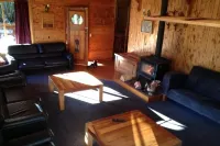 Character Log Lodge with Great Mountain Views