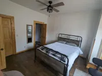 Cozy and charming cabin! Perfect for getaways and fun activities for all ages Hotels in Baraboo