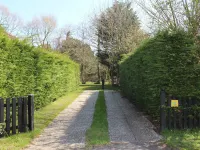Detached house of 95m2, exclusive on the edge of the park, garden 700m2. Hotels in De Cocksdorp