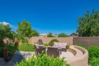 Gorgeous & Comfy Family Getaway ~ Games ~ Backyard