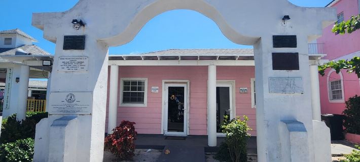 Stunning Caribbean Ocean Views Centrally Located - Golf Cart Arrangements Hotels in Bailey Town