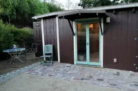 Two Goat farm in Malibu Mountains, Cozy & Charming