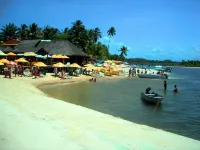 Beach House in Gamboa de Morro. de S.P.  (Almost feet in the sand)