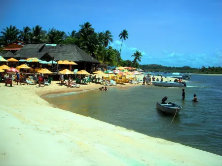 Beach House in Gamboa de Morro. de S.P.  (Almost feet in the sand) Отели рядом с достопримечательностью «Ilha da Saudade»