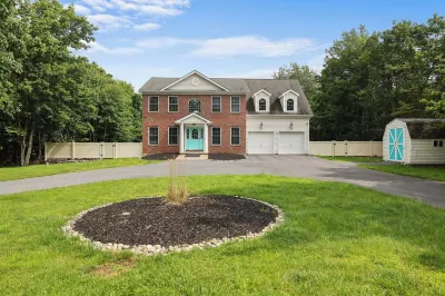 Private Pool, Hot Tub, Game Rm, Fire Pit, & Luxury 5 bedrms in gated community! Hotels in der Nähe von Pocono Raceway