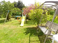 Family house at the beach with 10 bikes, games,  hens, sheeps Hotels in Pleumeur-Bodou