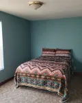cute and cozy-minutes from beaches,parks,trails,entertainment!