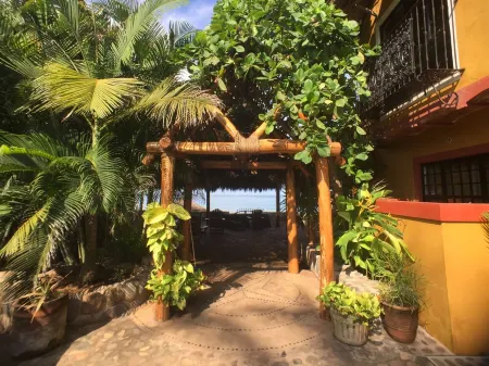 Beach Front Compound W/Casita & Private Terrace: Sleeps 445 a nite per person