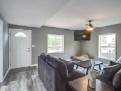 RAFTON INN VACATION RENTAL Hotels in Jersey County