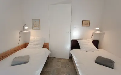 Grand Appartement de 75m2, 2 Chambres et Jardin