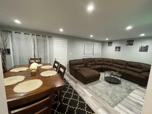 Dreamy & Newly Renovated. Close to Metlife & NYC !