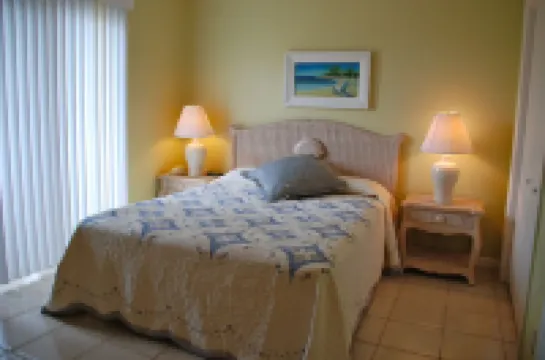 4 Bedrooms,large private pool,Great fishing!!! Hotels in Key Colony Beach