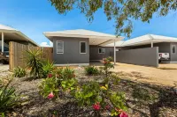 Modern 2BR, 2 BR Villa with Pool