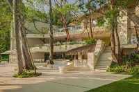 CASA PAPELILLOS / Perfect for Weddings, Special Events and Parties.