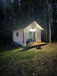 Cozy dry cabin in fabulous Fairbanks. Pets welcome, please read description.