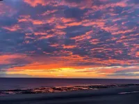 MODERN 5 Star Home in Las Conchas. IMPECCABLY CLEAN,  A+ views. PRIVATE