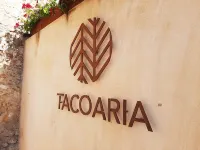 TACOARIA HOUSE WITH POOL