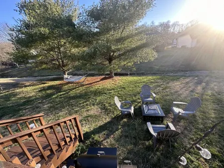 Happiness House, Very Close to the Downtown