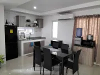 Family Oasis: Secure 4BR Home, Pool, 24/7 Security - Philippines