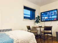 Cozy Unit in Penguin Hotels in Penguin