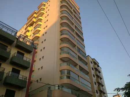 BEAUTIFUL FIT, SEA VIEW, LARGE, 2 DORM, 1 SUITE, AIR COND., GOURMET BALCONY