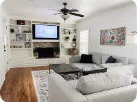 Morris & Co Retreat - Walk to Downtown