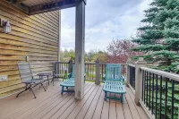 Door County Townhome Pool Access, 1 Mi to Beach! - WiFi
