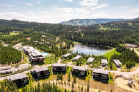 12a Treeline 5 Bedroom Townhouse by Moonlight Basin Lodging