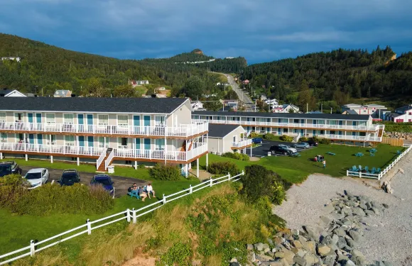 三姊妹汽車旅館