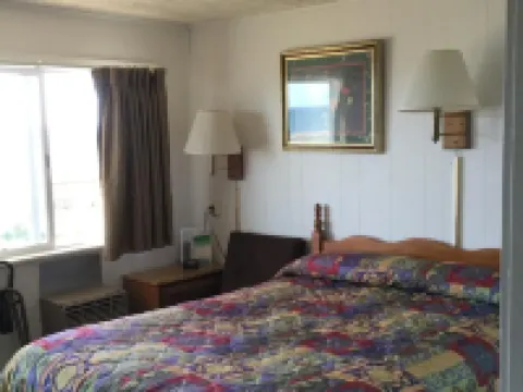 Carla's Inn Hotels in Baraga County