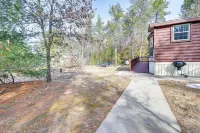 Fire Pit: Family-friendly Cabin in Gillett! - WiFi