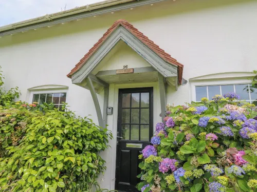 Sea Rose Hotels in Aberporth