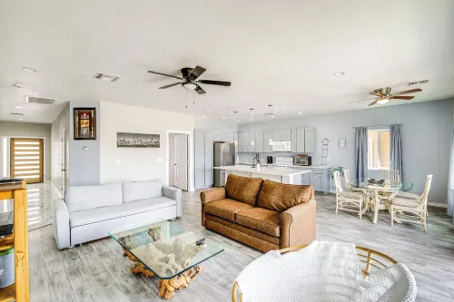 4 Mi to Casinos: Mtn-view Home in Bullhead City! - 4-Star