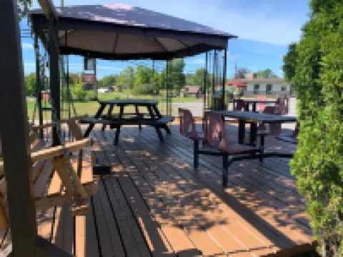 Town & Country Motel Hotels in Parry Sound District