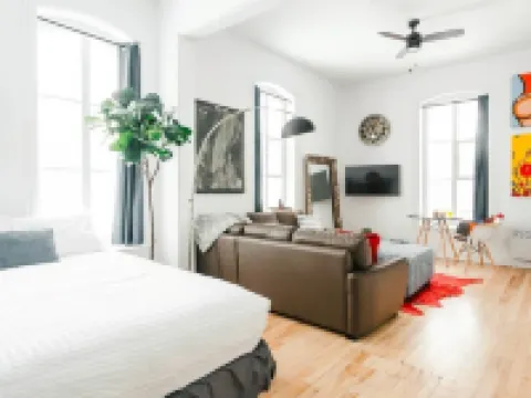 Lofts du Presbytère فنادق في ماتان