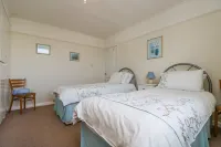 Pengullyn Hotels in 