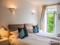 3 Melbury
