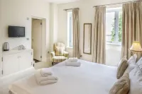 The Kings Head Country Hotel - Homestays