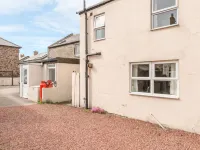 Fisherman's Cottage Hotels in Seahouses