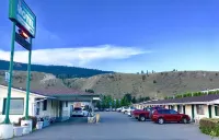 Trans Canada Motel - Motels