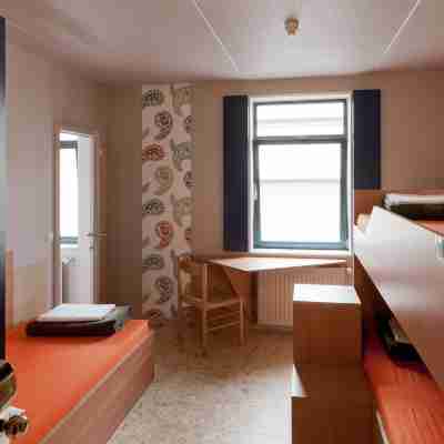 Sleep Well Youth Hostel Rooms