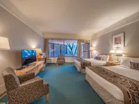 The Cedars Inn Hotel & Convention Centre Hotels in Gibsons