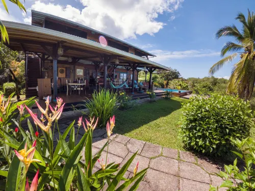 El Caribeo Hotels in Tierra Oscura