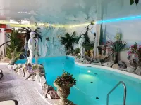 施瓦岑布魯赫瓦爾德蓋斯特豪斯酒店 - 泳池