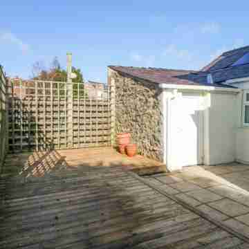 The Fir Grove Annex Hotel Exterior