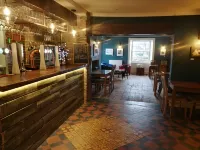 Feathers Hotel, Bar and Restaurant - bar
