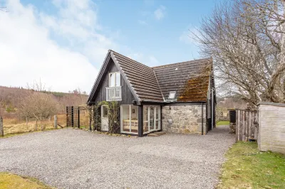 Inshcraig Hotels near Kingussie Railway Station